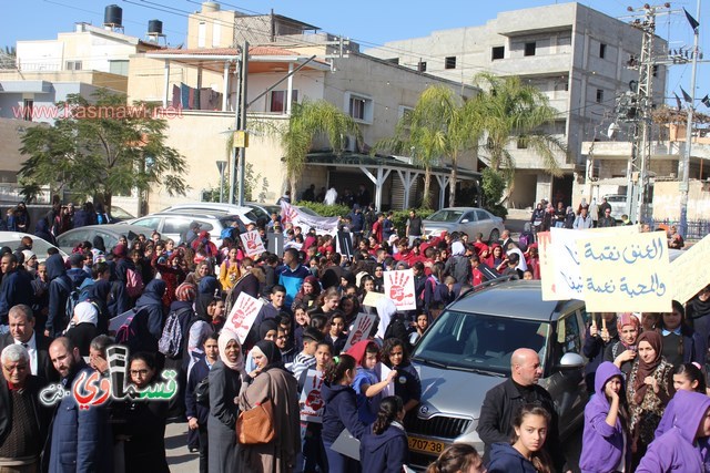 فيديو: رئيس البلدية في المسيرة التضامنية مع الاستاذ طارق ورسالة الى الشرطة  تحصيلكم وانجازاتكم في السنوات الاخيرة صفر   